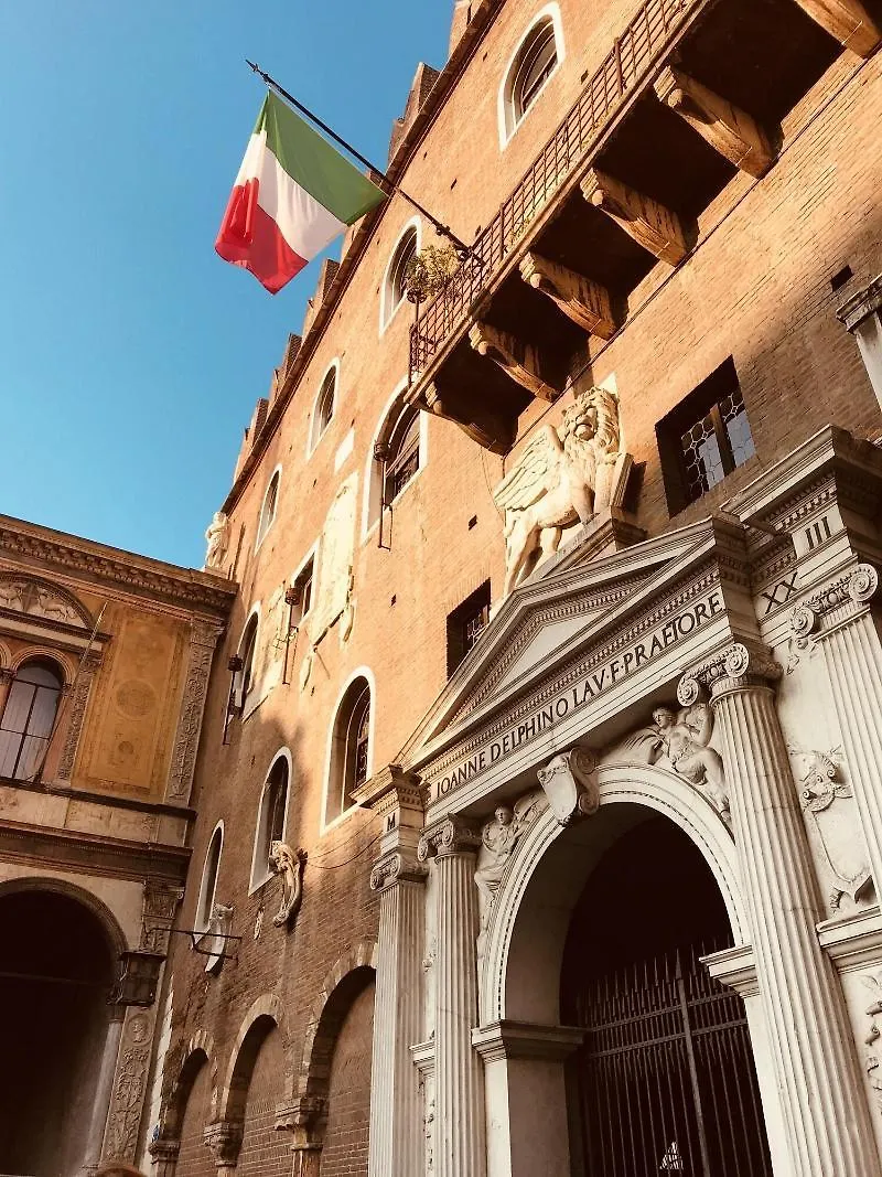 *** Guest house B&B Al Teatro Verona Italy