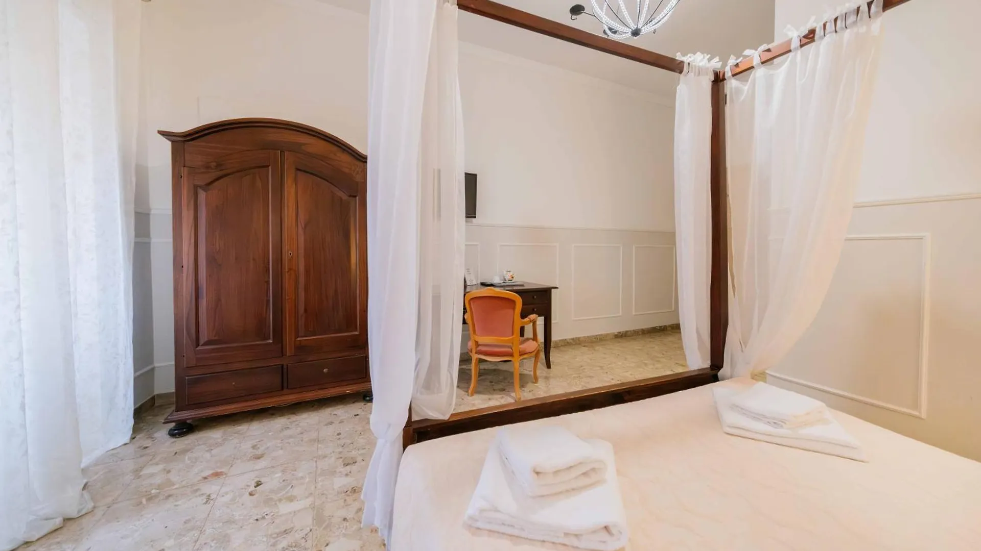 *** Guest house B&B Al Teatro Verona Italy